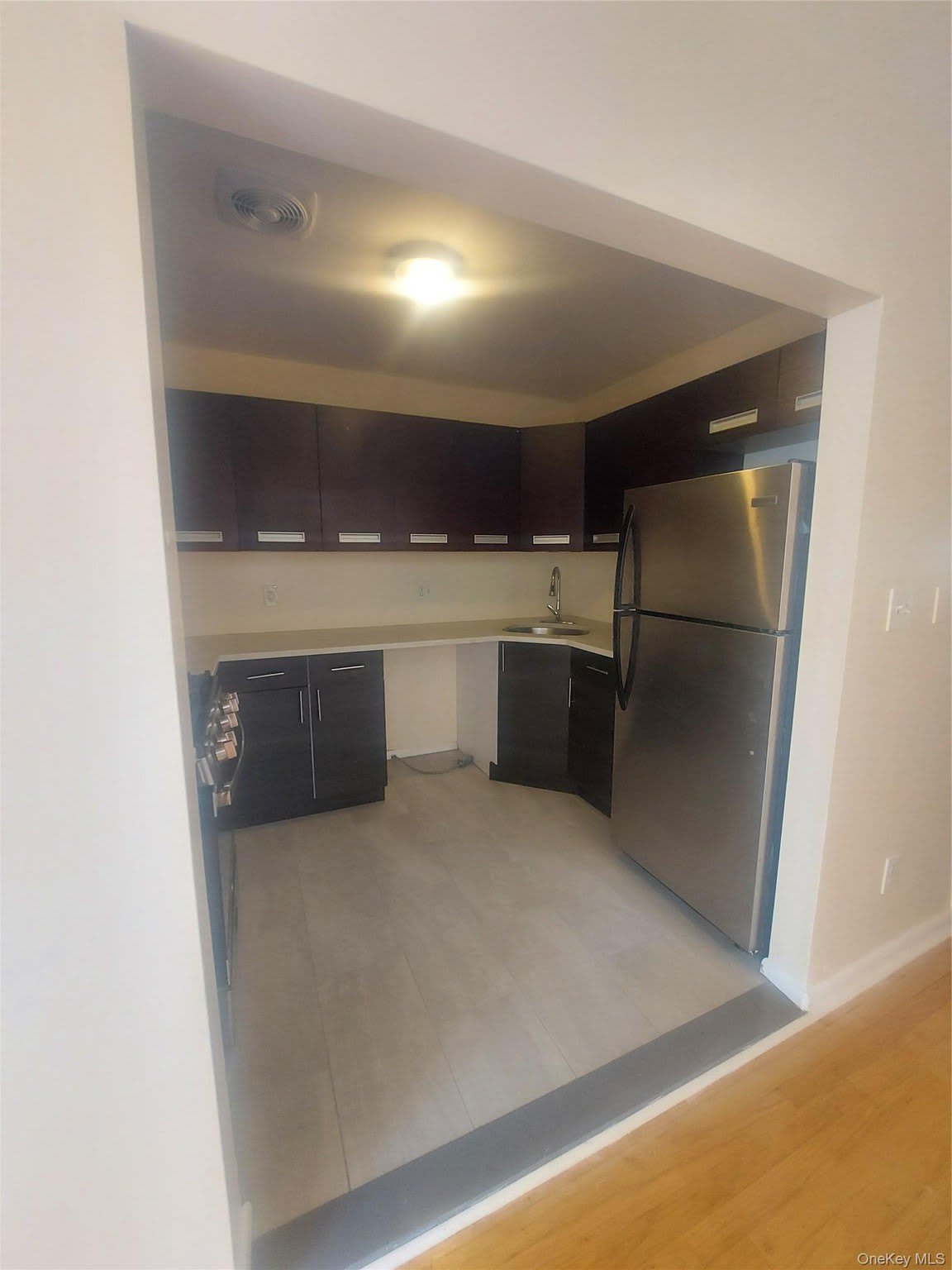 1123 Schenectady Avenue – photo 2