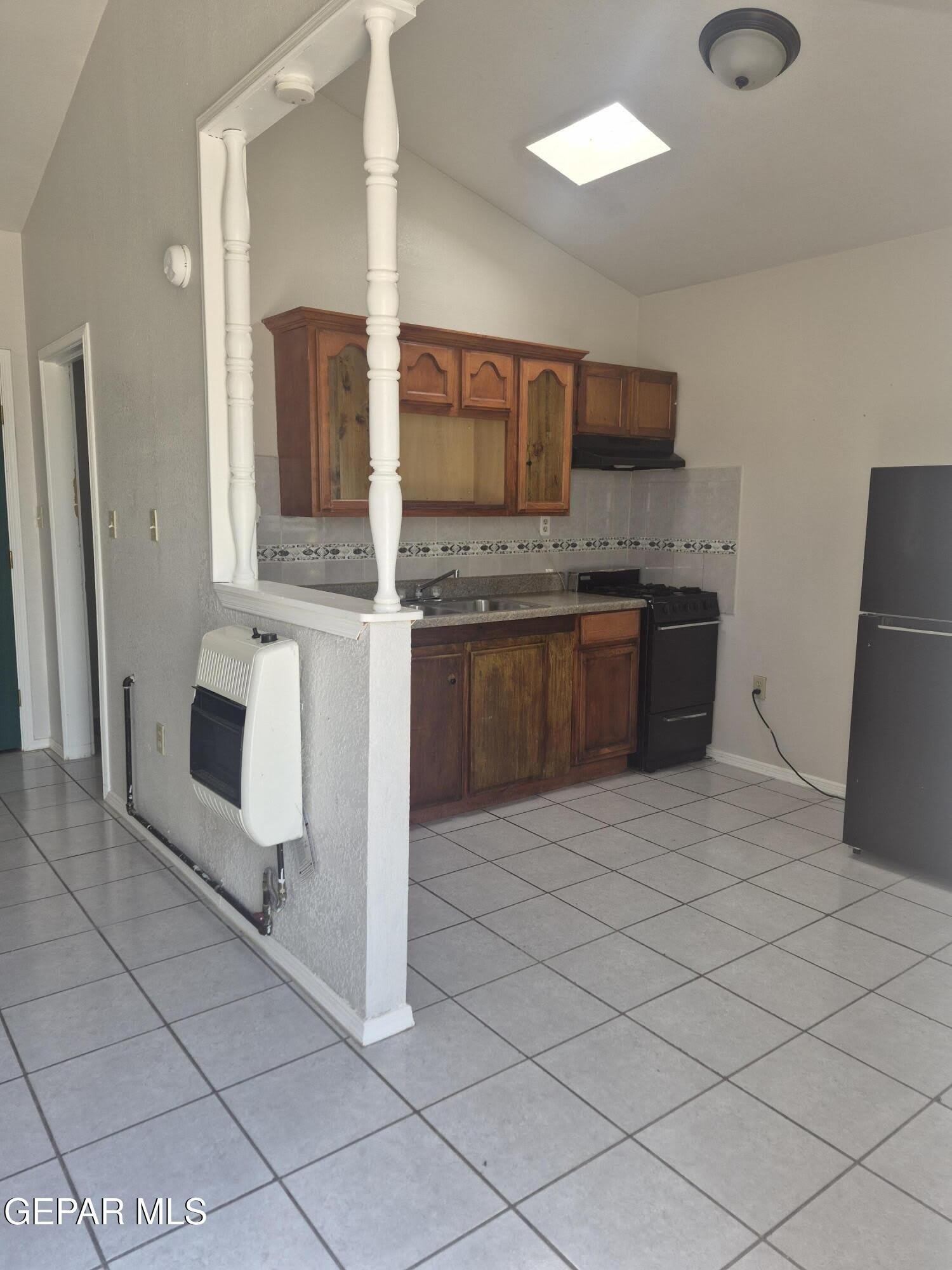 3915 Mobile Avenue – photo 5