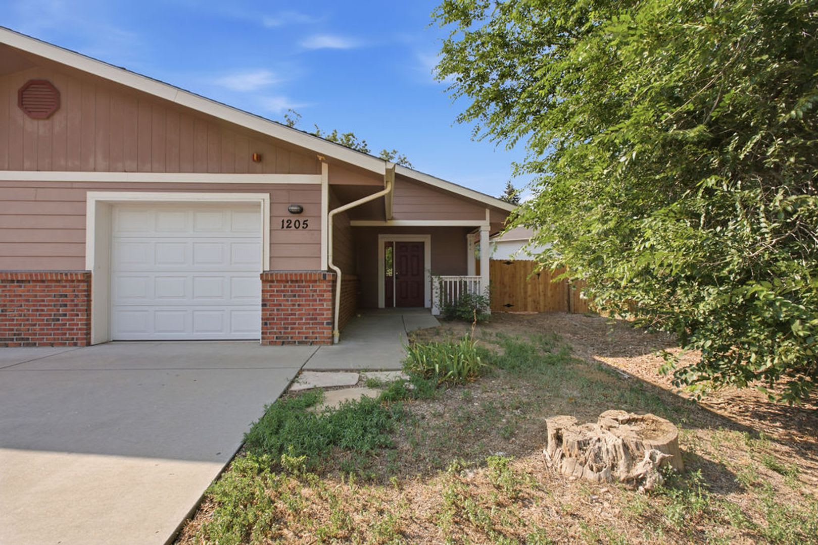 3 Bedroom 1 bath Duplex available in Loveland – photo 2