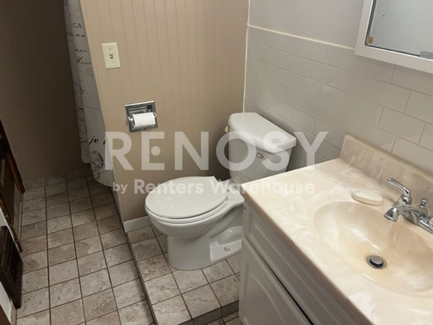 1BD/1BA Duplex in Saint Paul Available Now Utilities Included with Rent!! – photo 2