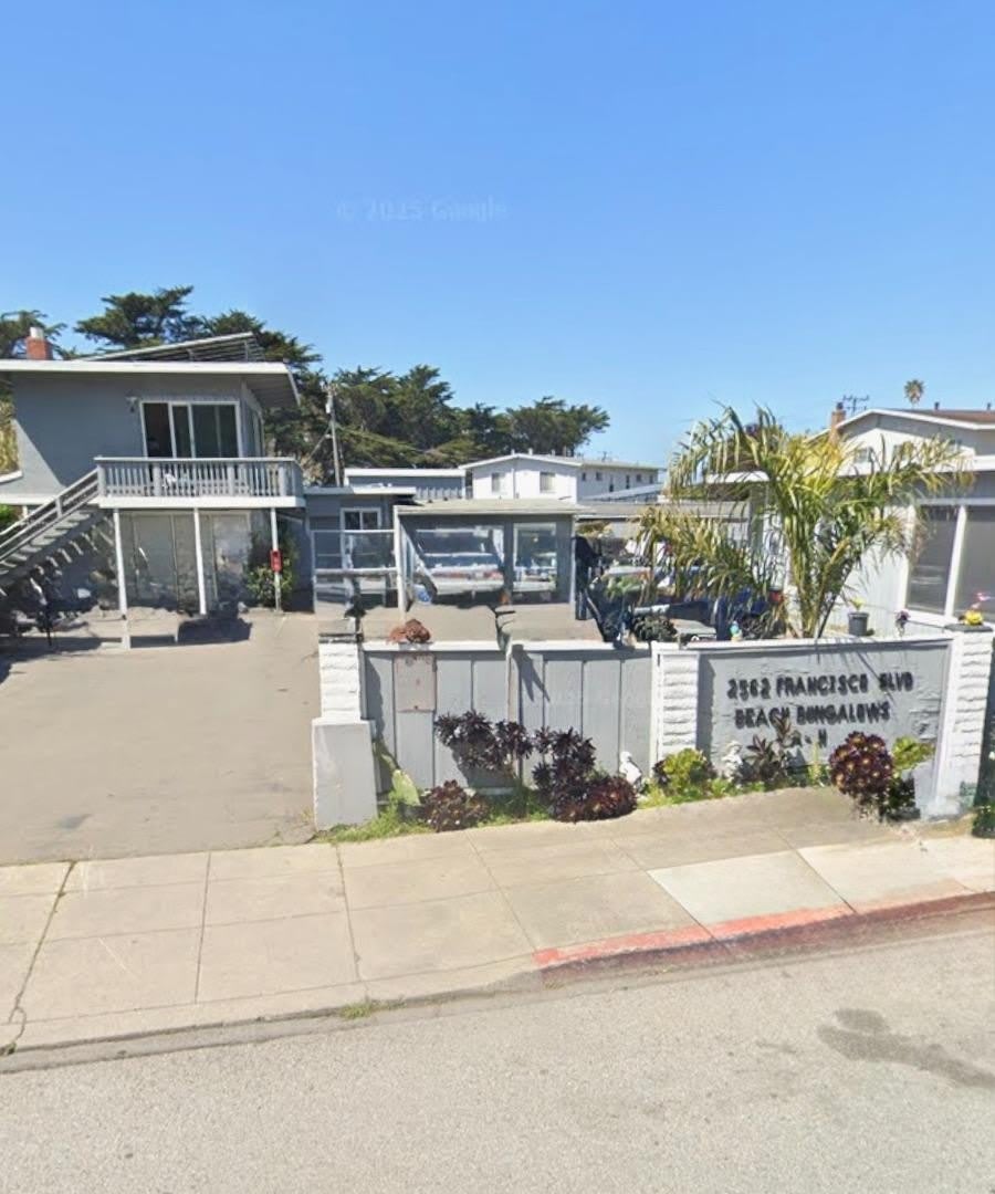 2562 Francisco BLVD A – photo 1