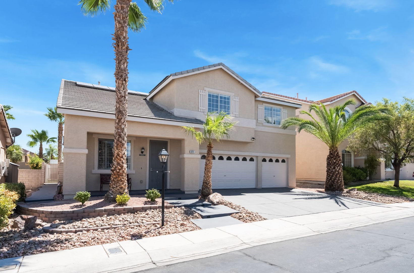 Welcome Home To This Spacious 5 Bedroom 2 5 Bath Northwest Las Vegas Home – photo 3