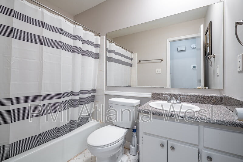 2135 Knighton Drive – photo 4