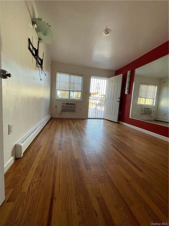 1749 Seward Avenue – photo 4