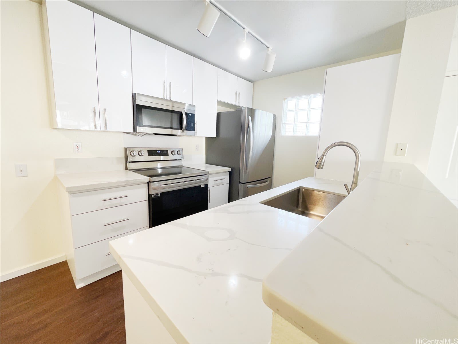 91-1203 Kaneana Street – photo 3