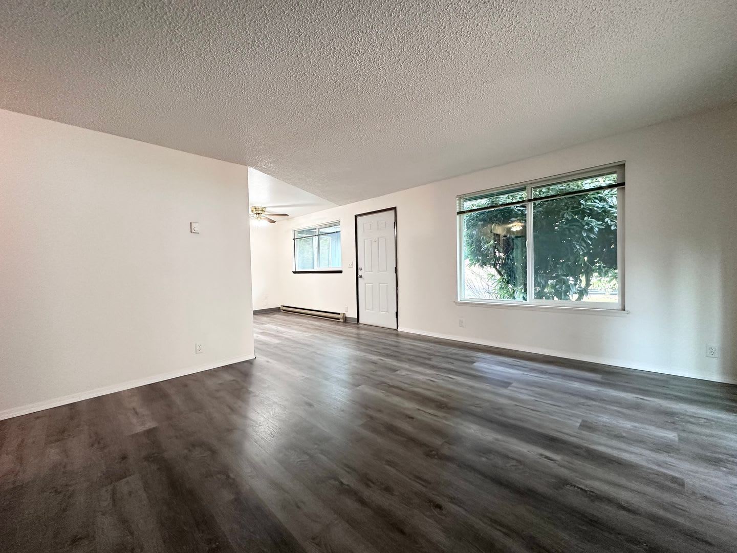 2 Bedroom Duplex In Sandy – photo 3