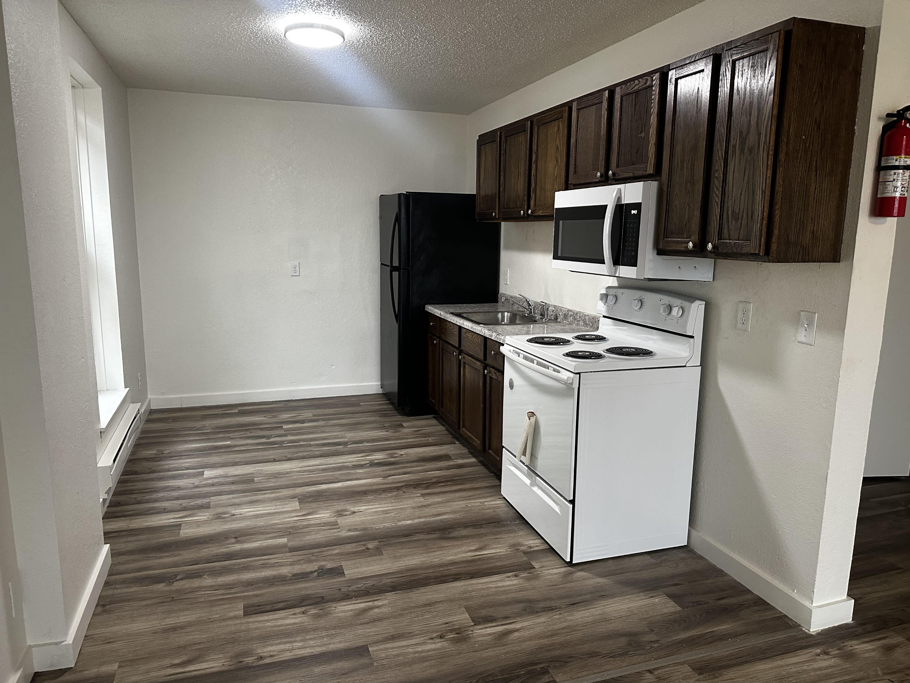 1571 Bluff Street – photo 2