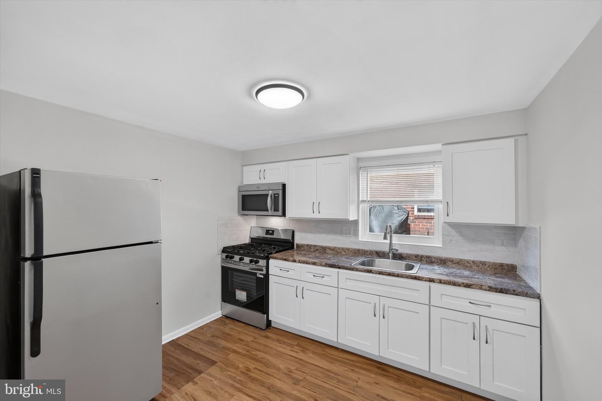 2261 STRAHLE Street – photo 1