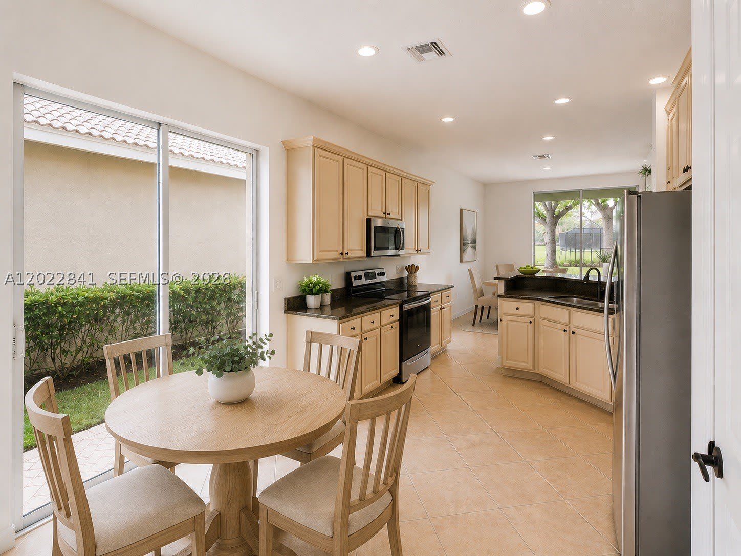 7232 Maidstone Dr – photo 2