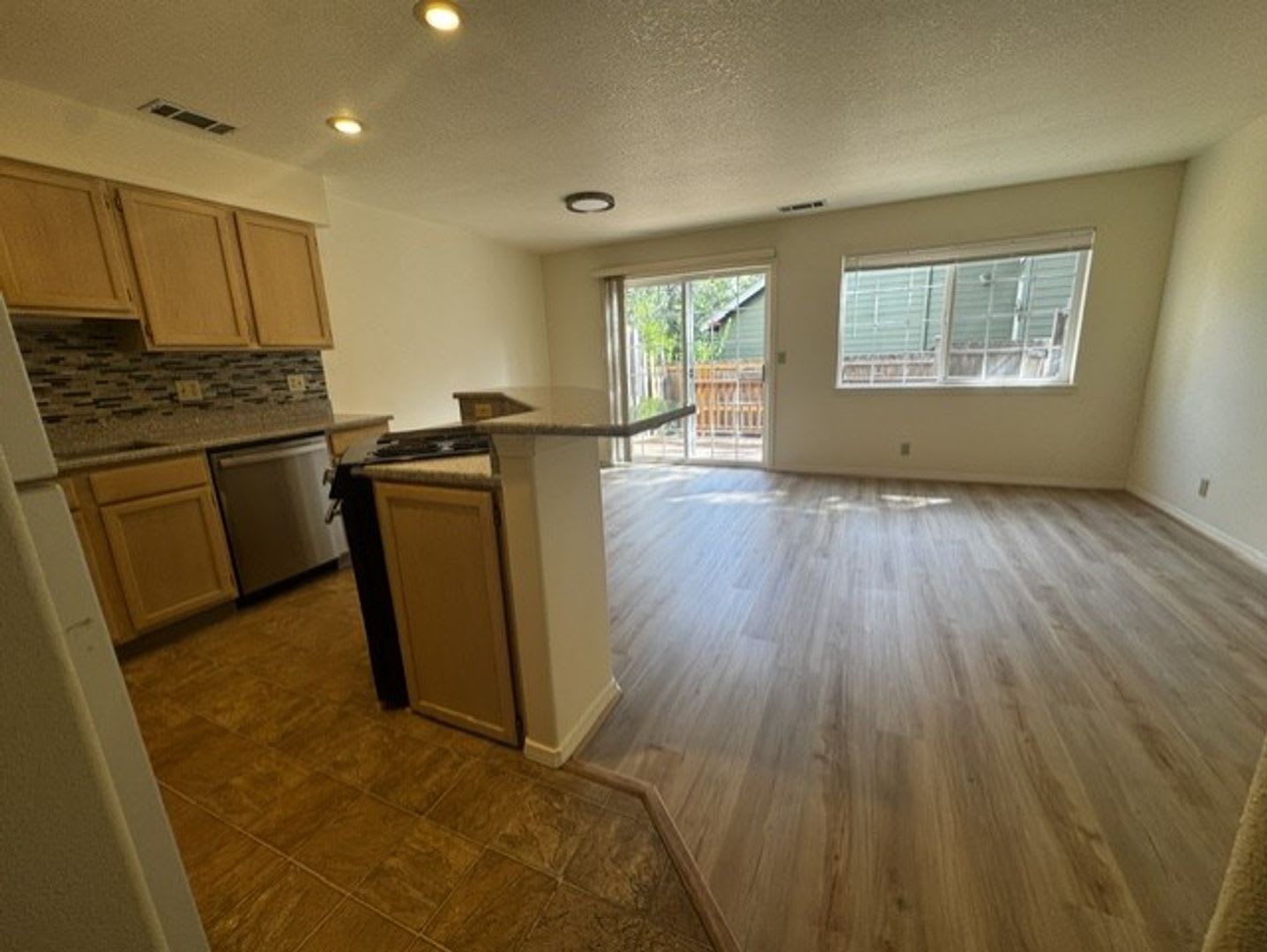SW Bend Townhome – photo 2