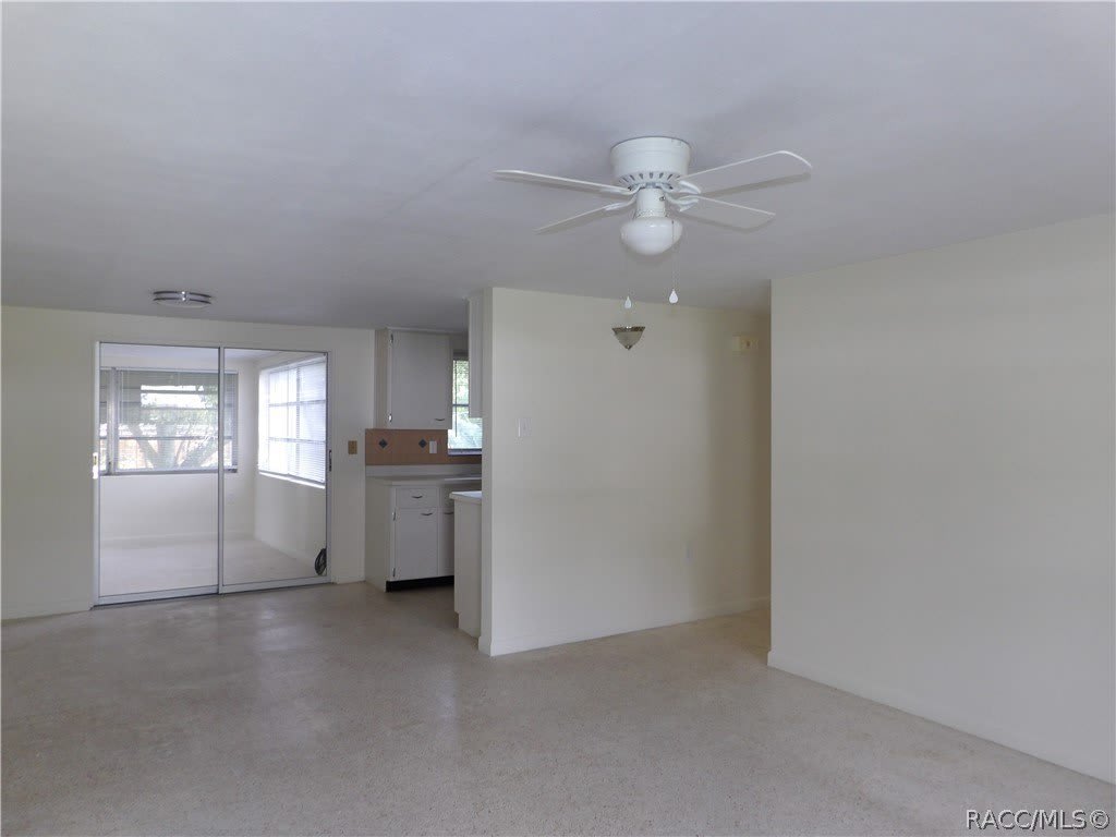 8 E Golden Street – photo 2
