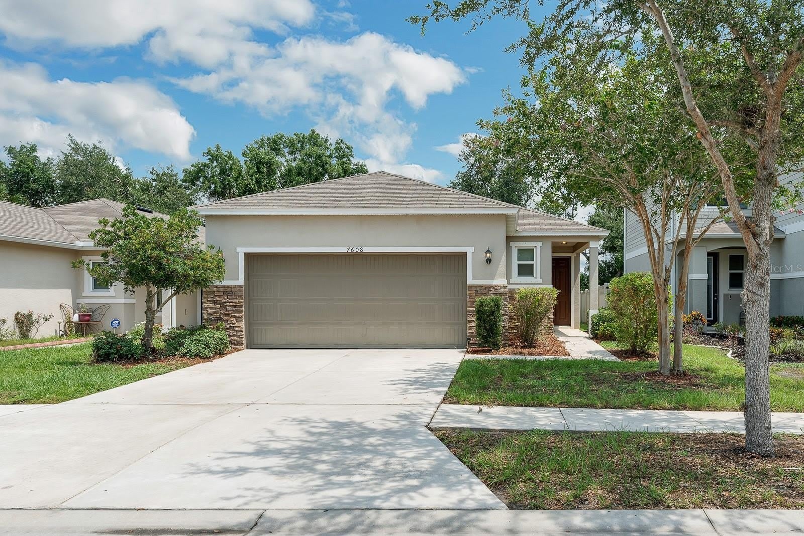 7608 SUNSHINE BRIDGE Avenue – photo 1