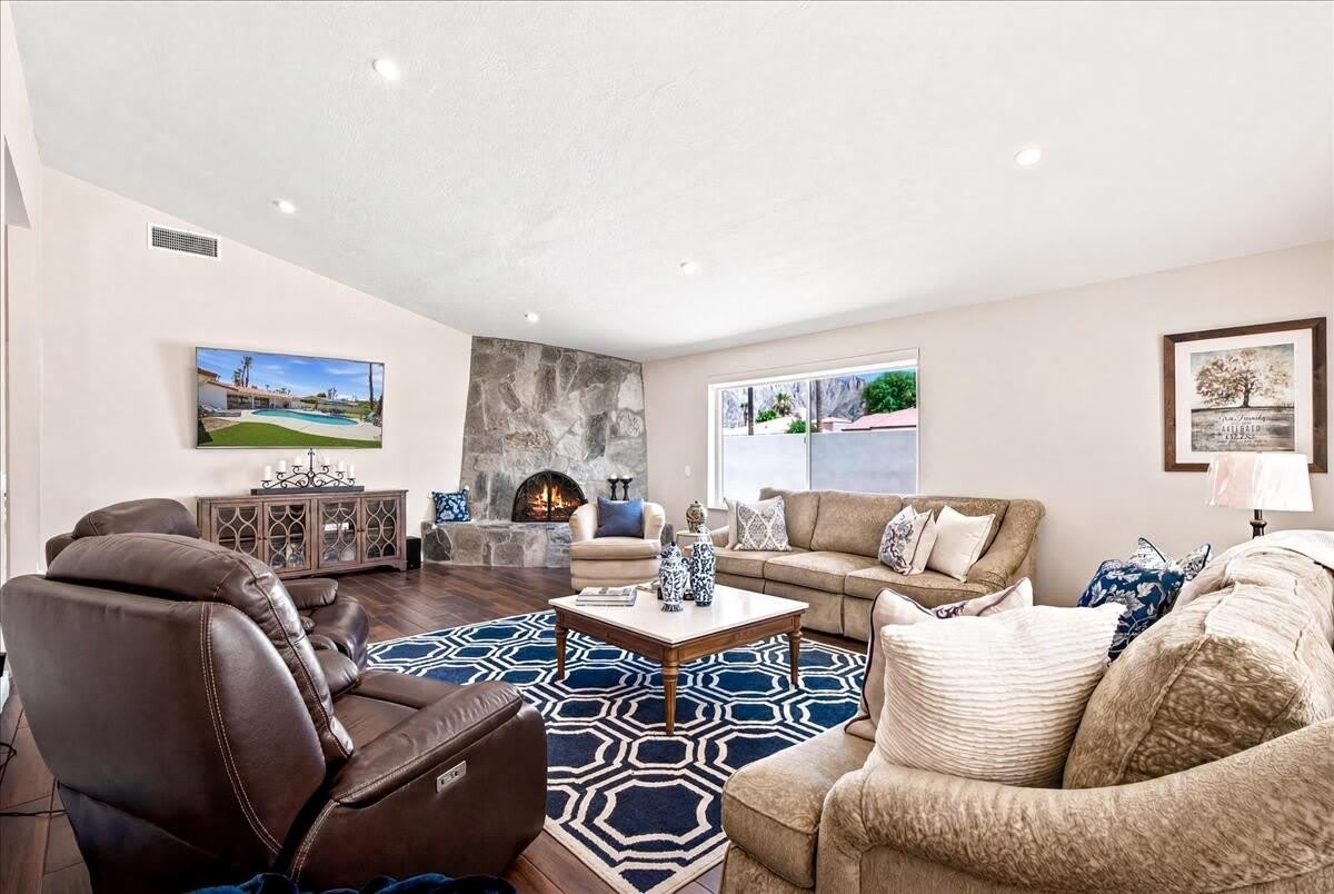 48551 San Pedro Street – photo 3