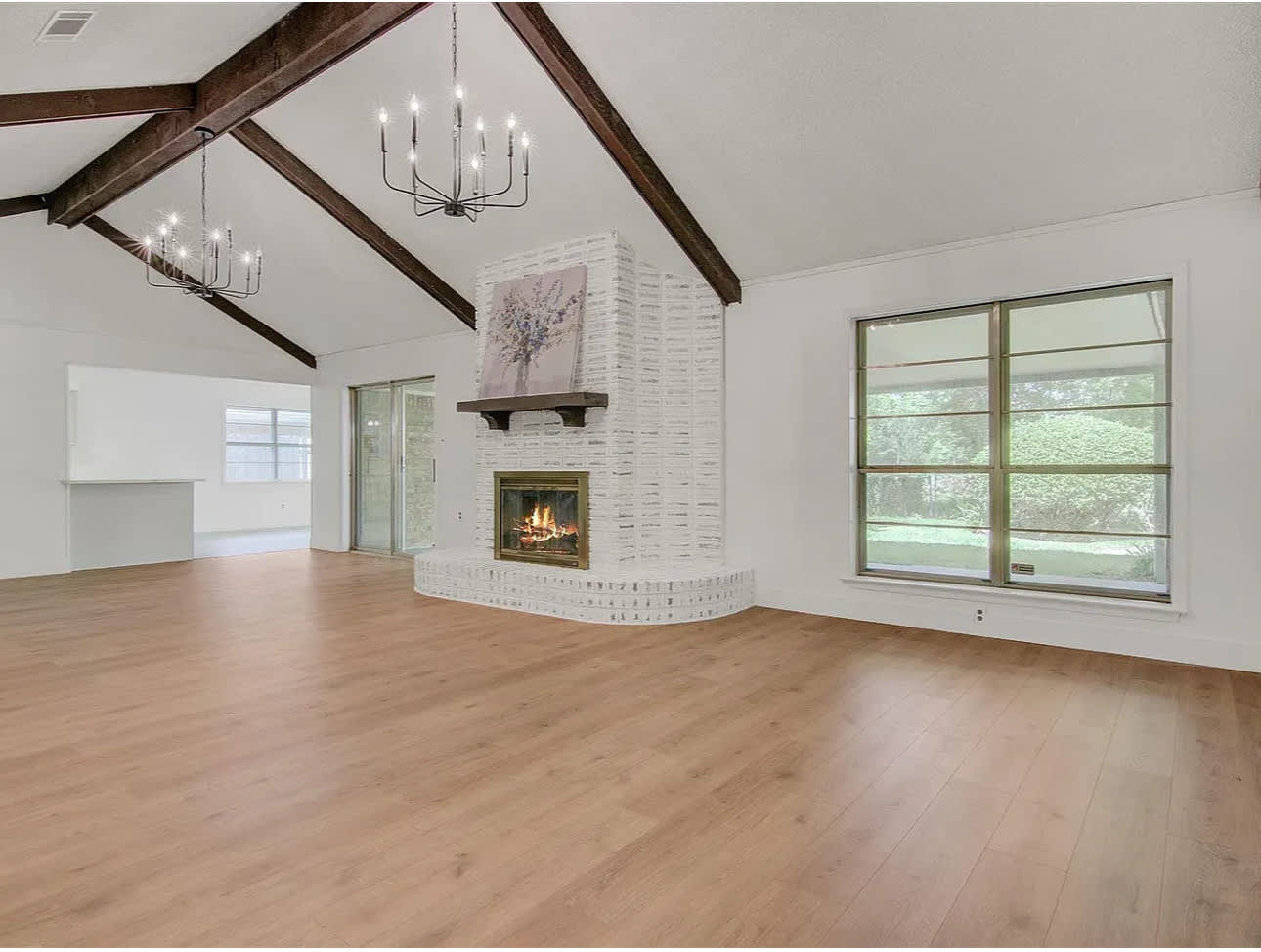 3945 Cheryl Ln – photo 4