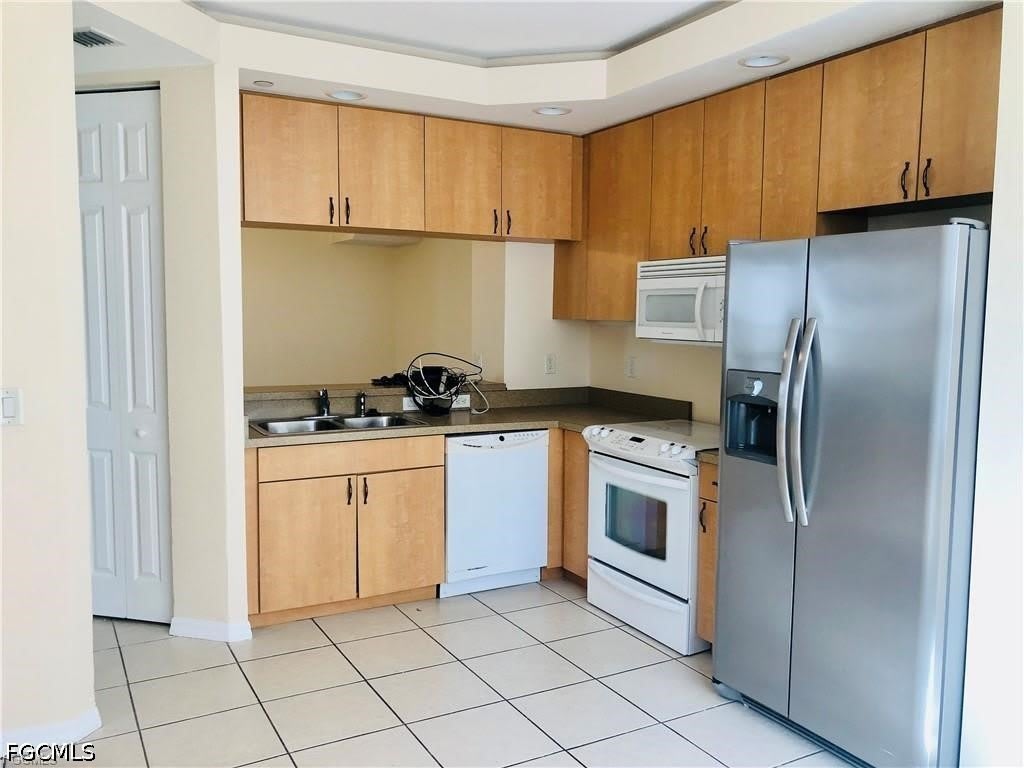 1101 Van Loon Commons Circle – photo 4