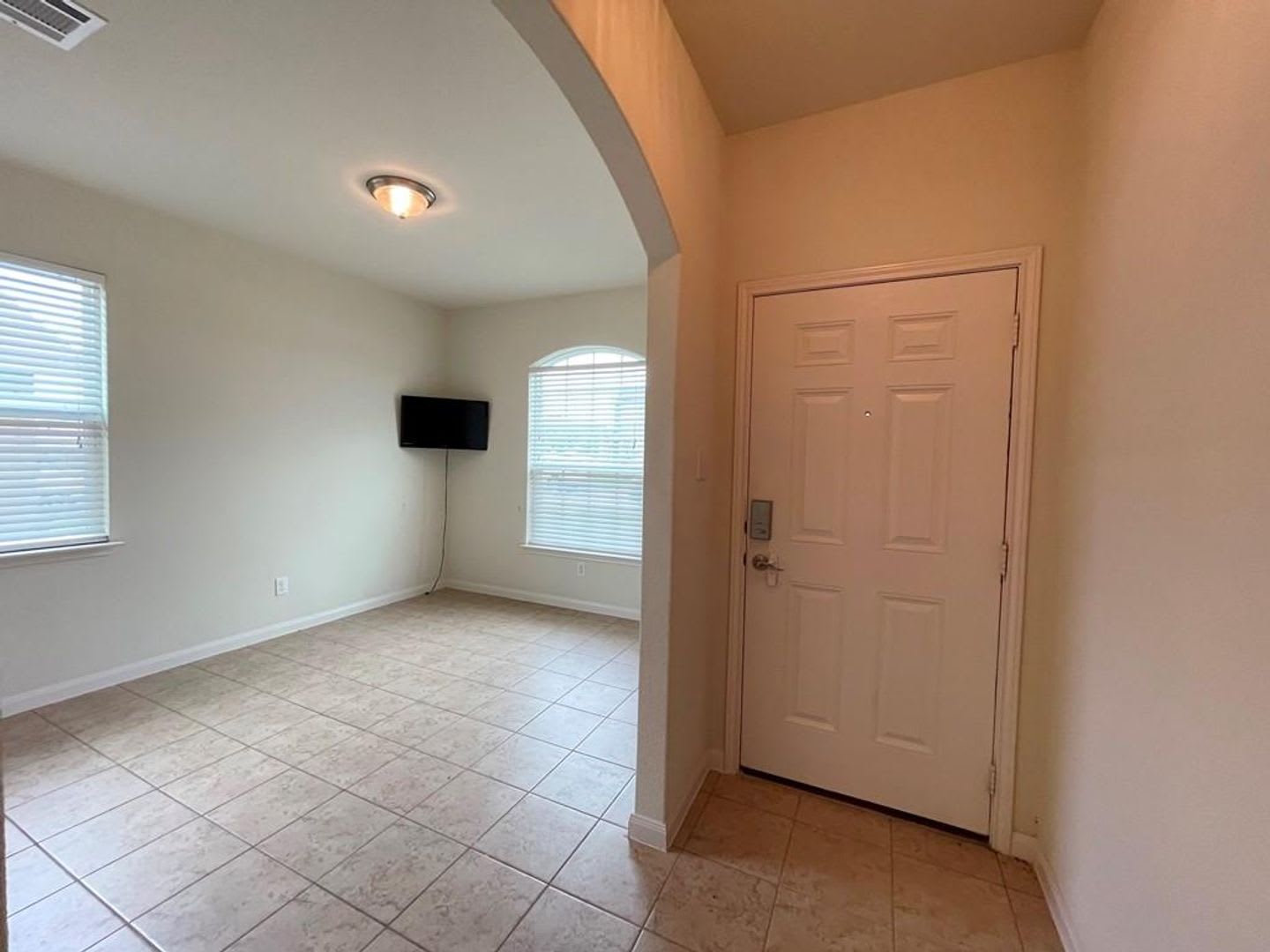 Welcome To 408 Farmer Lane Your Dream Home In Jarrell Tx – photo 2