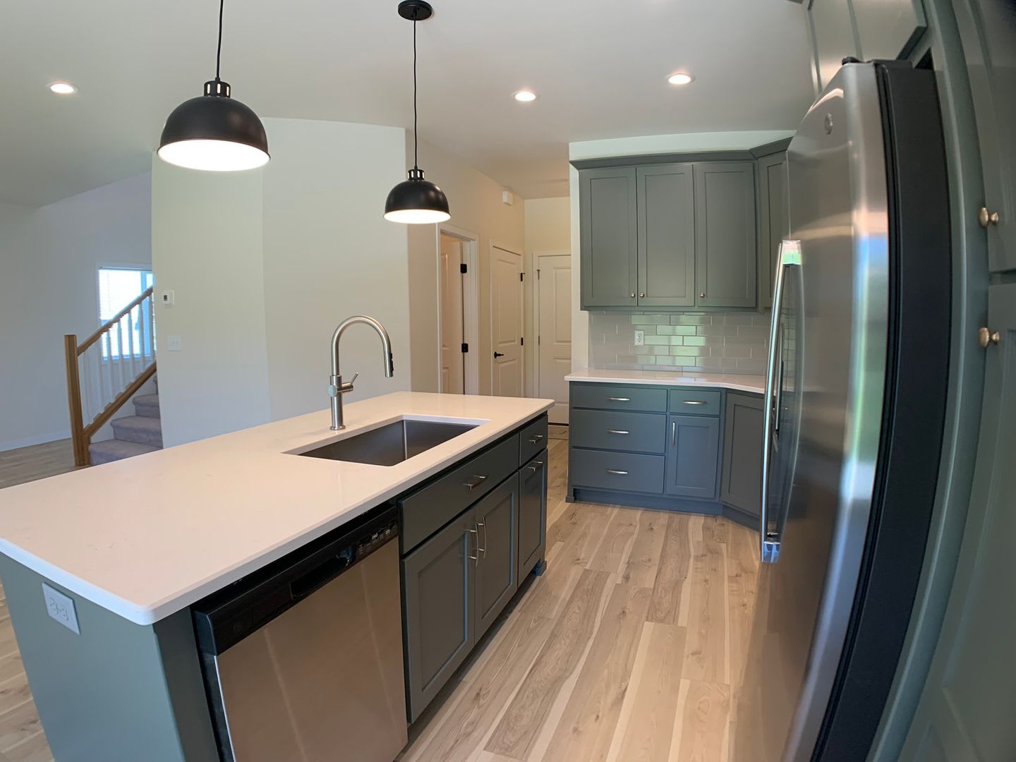 3 Bed 2.5 Bath Single Family Home – photo 2