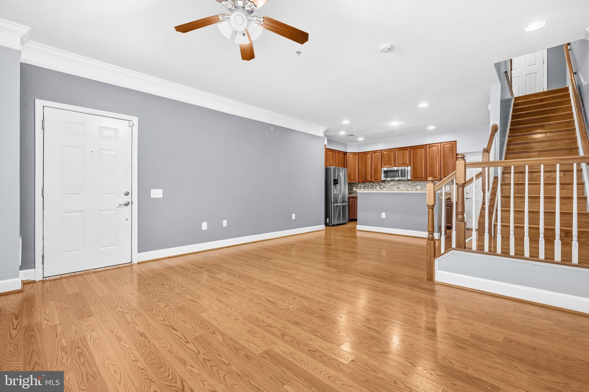 2392 BROOKMOOR Lane – photo 3