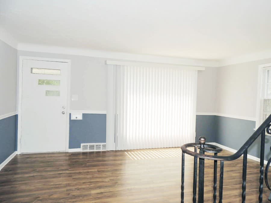 3 Bed 1 Bath Cape Code For Rent In Maple Heights – photo 3