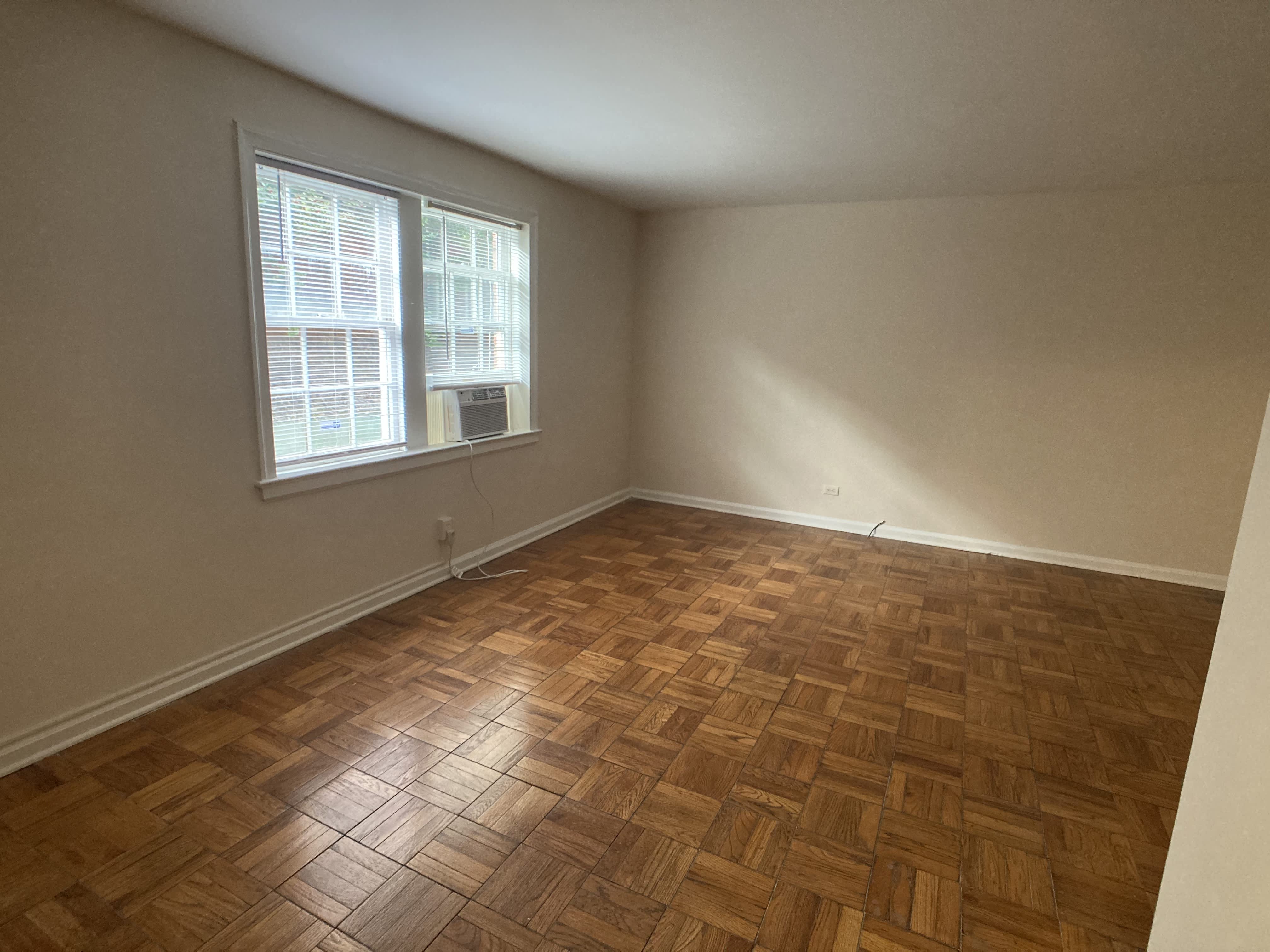 2826 Thornhill Rd – photo 3