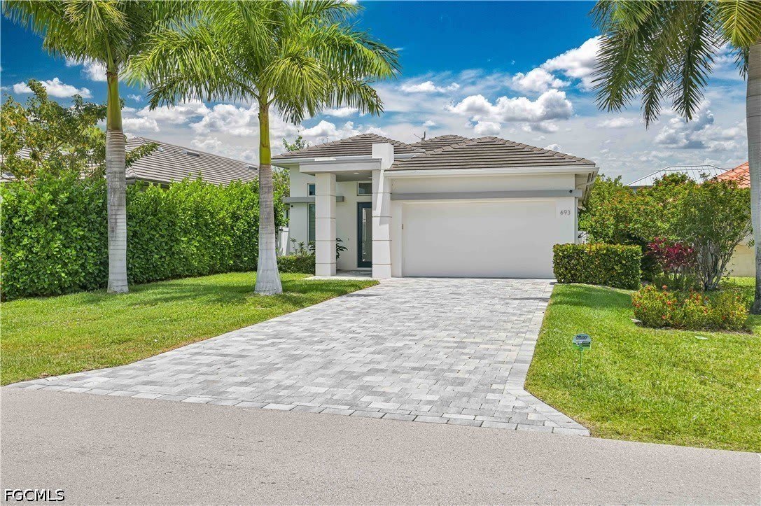 693 105th Avenue N – photo 1
