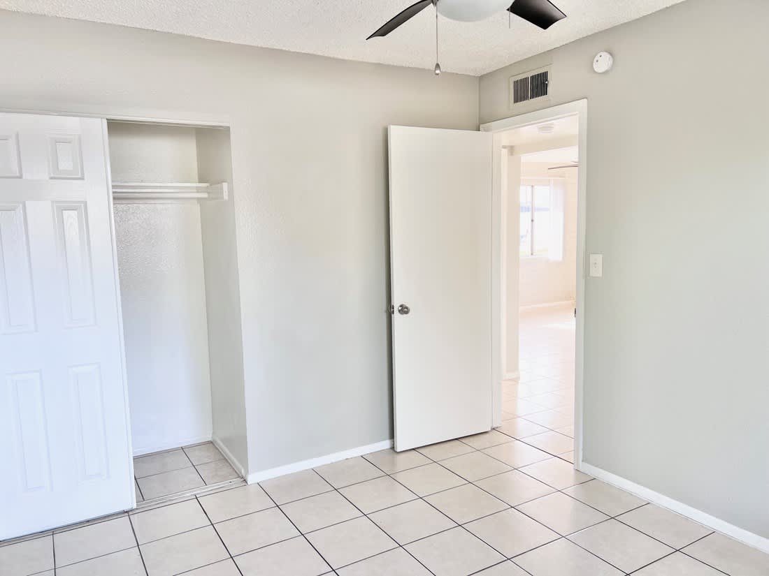 7013 N 76Th Ave – photo 3