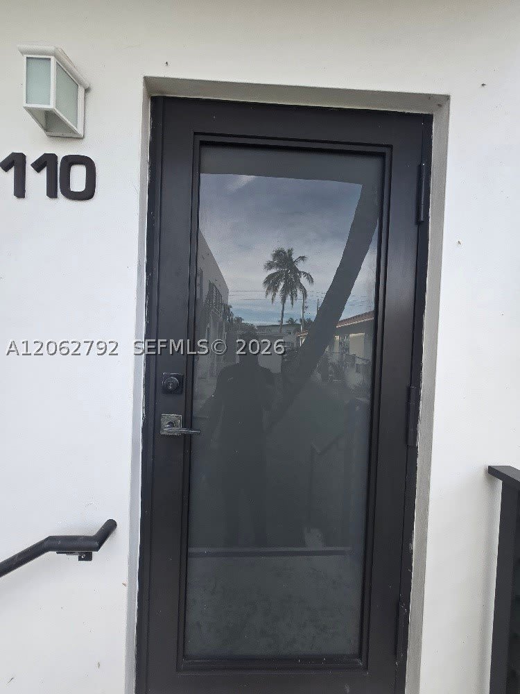 1971 Bay Dr – photo 2