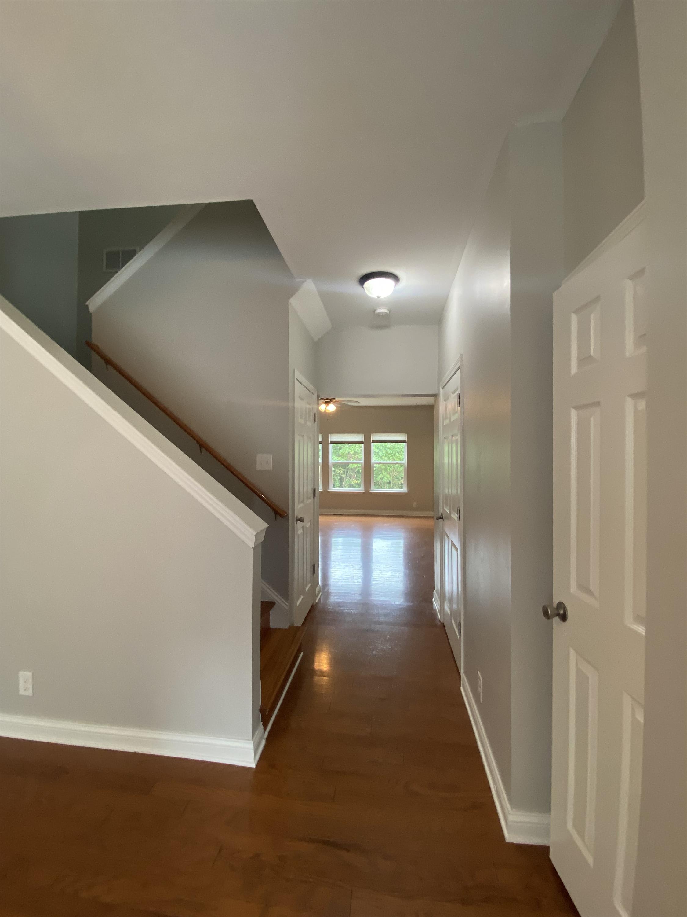355 Vineland Place Drive – photo 4