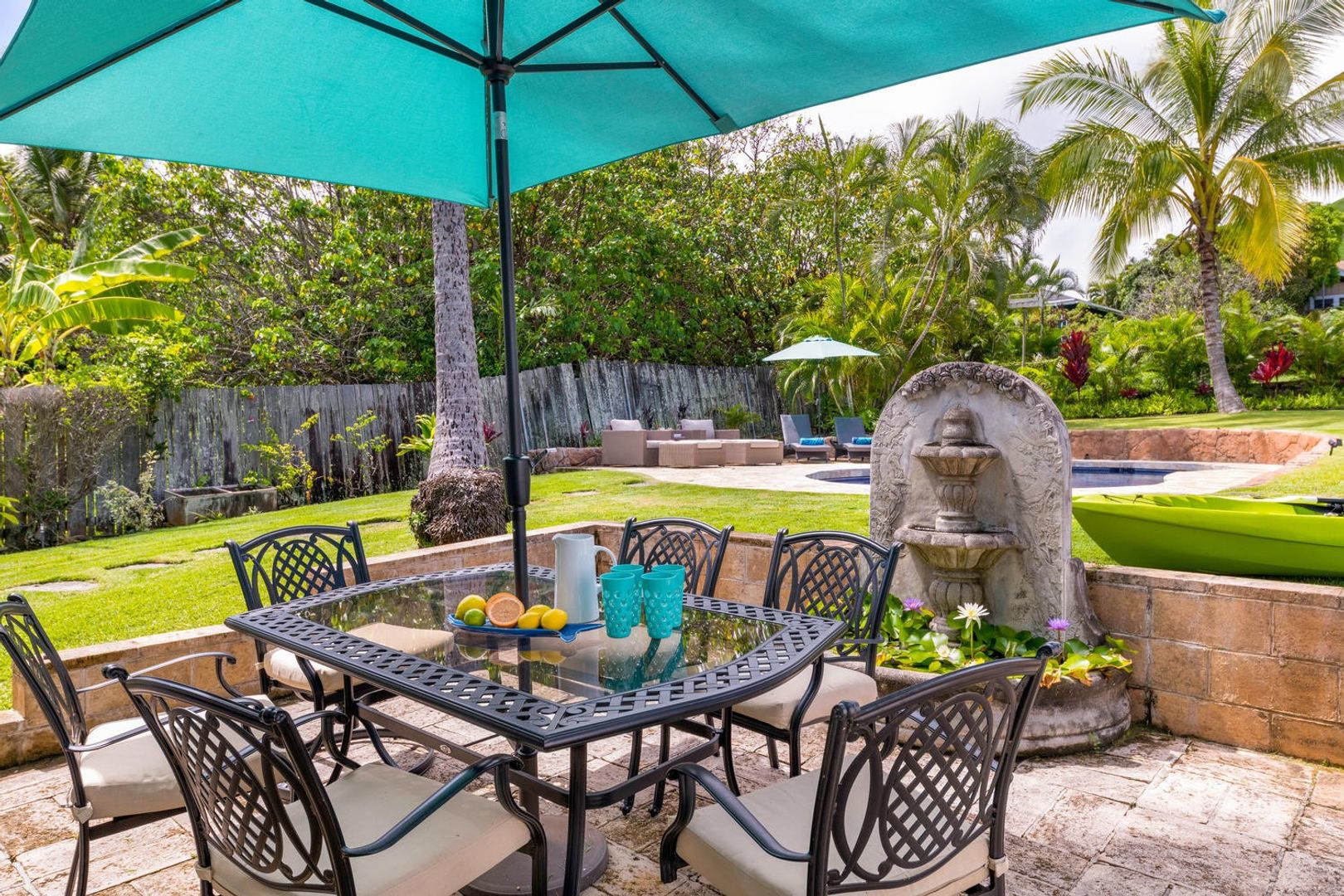 3bd/2ba Beachy Charm Home w/Private Pool & Close Walk to beach. Lanikai Cottage – photo 2