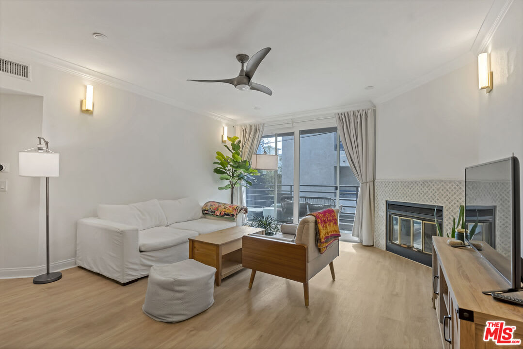 20 Catamaran Street – photo 2
