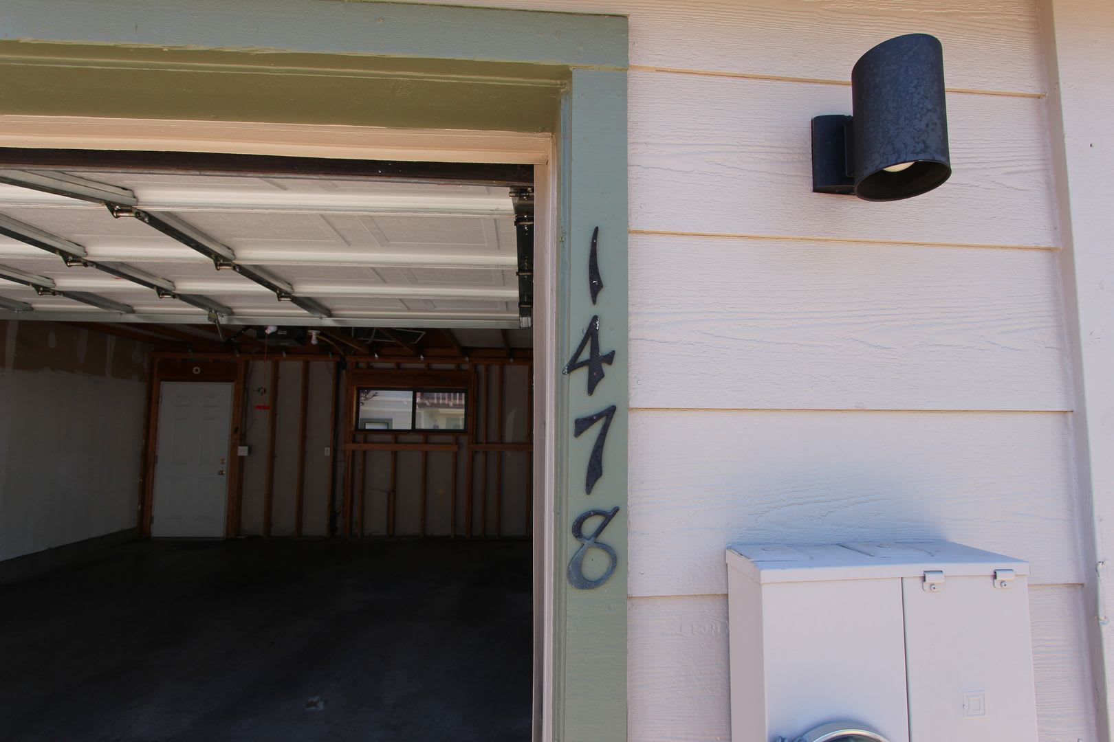 3-Bedroom Rio Townhome with 2-Car Garage and Small Yard – photo 4