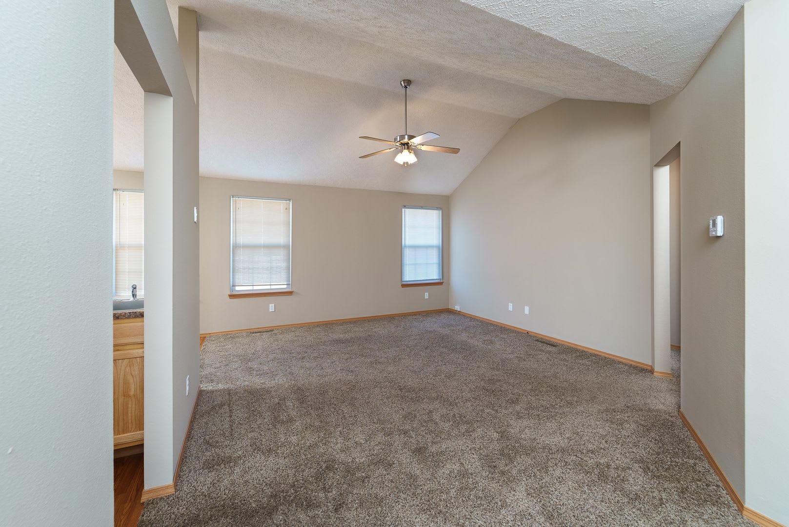 3 Bed 2 Bath Home For Rent In Northeast Republic Close To Hwy 60 – photo 2