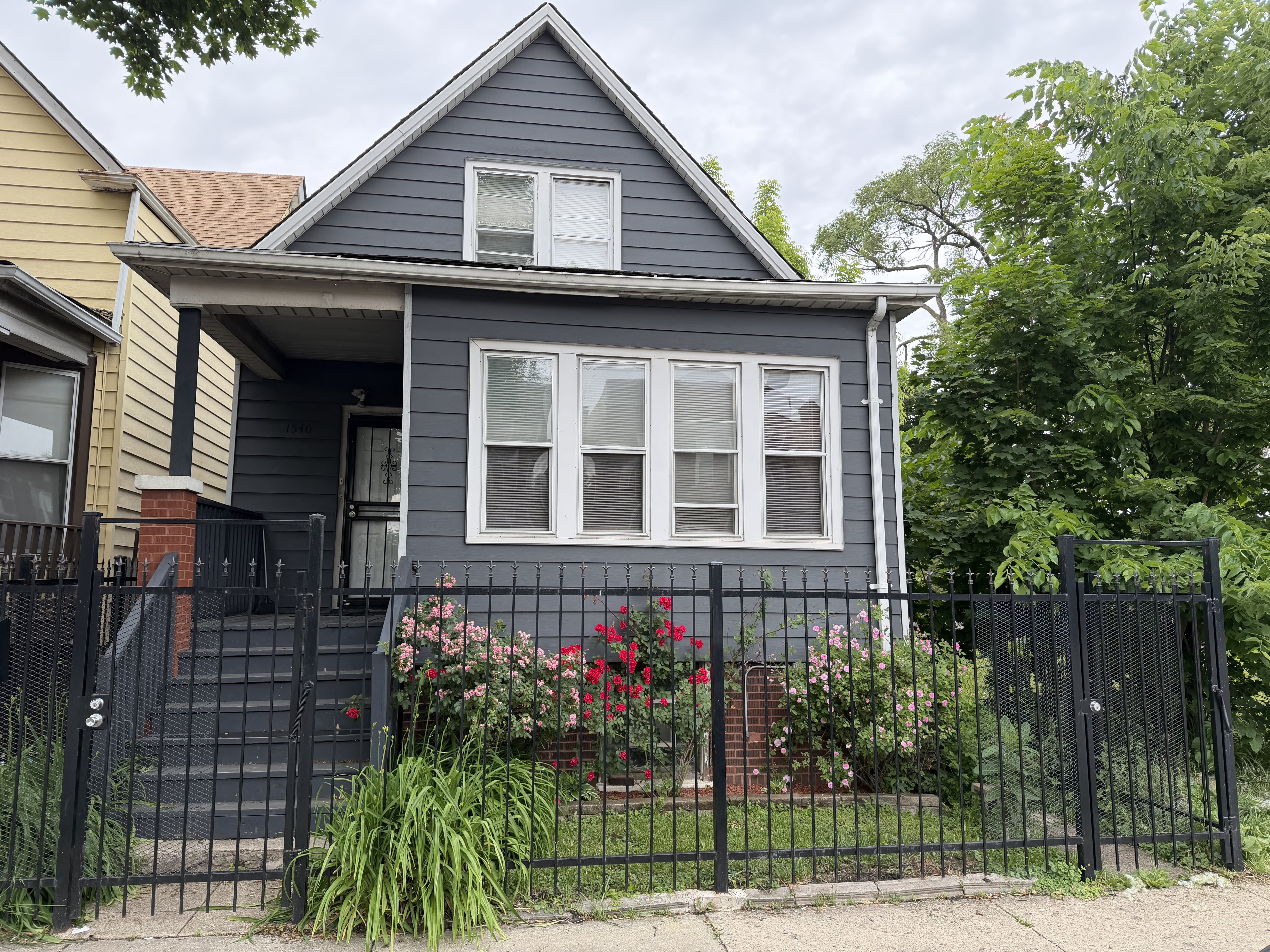 1540 West 71st Street – photo 1