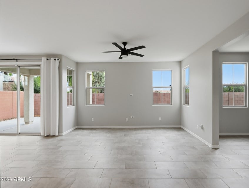 1942 S Sycamore Pl – photo 3