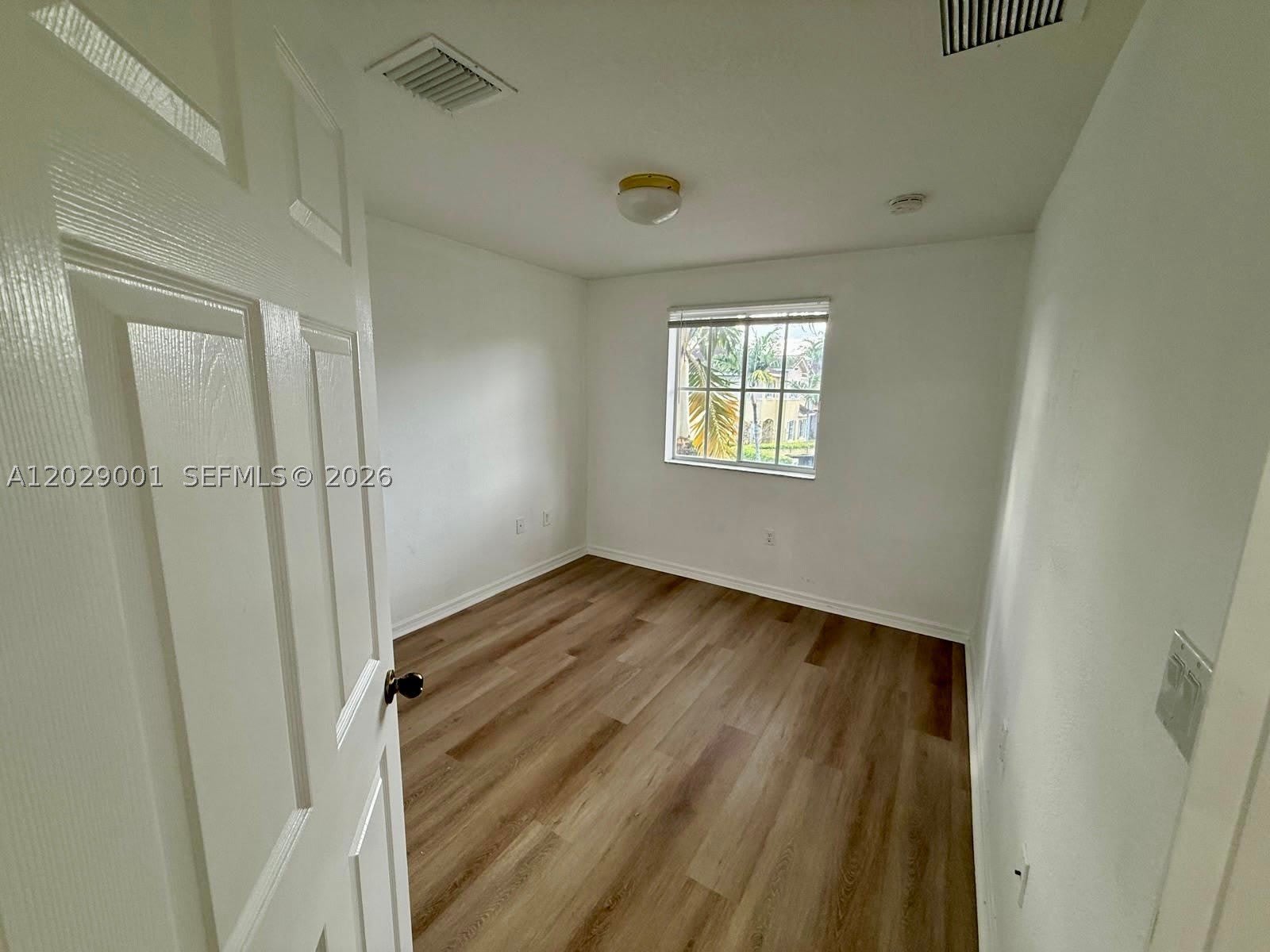 1934 SW 60th Ave – photo 3