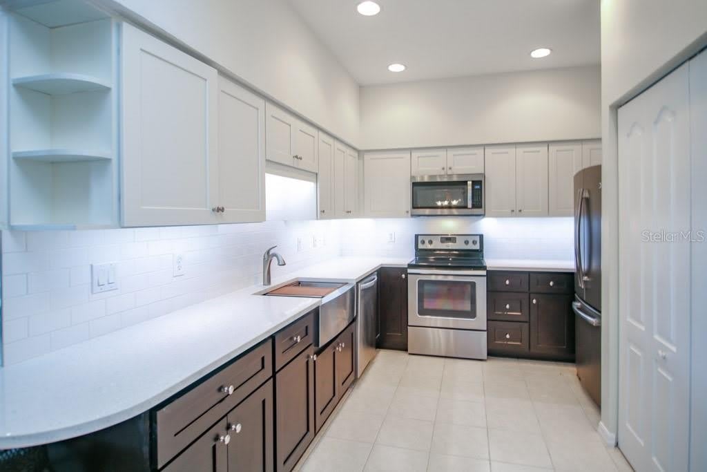 6448 7TH AVENUE Circle W – photo 3