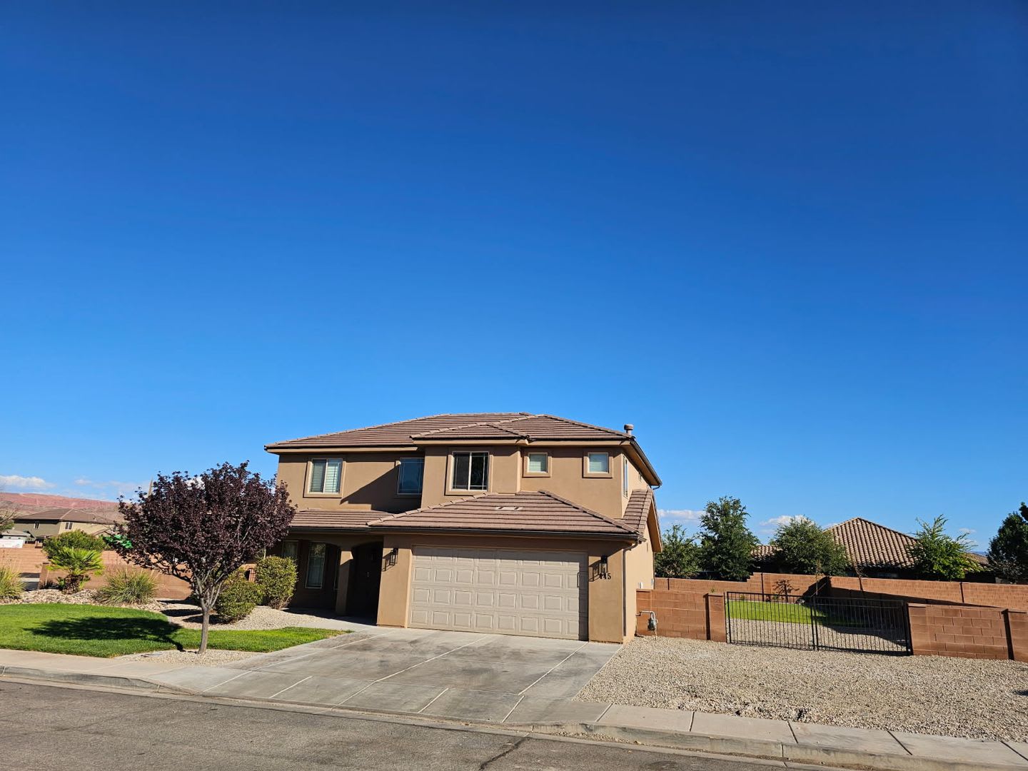 Beautiful 4 Bedroom Home – photo 2