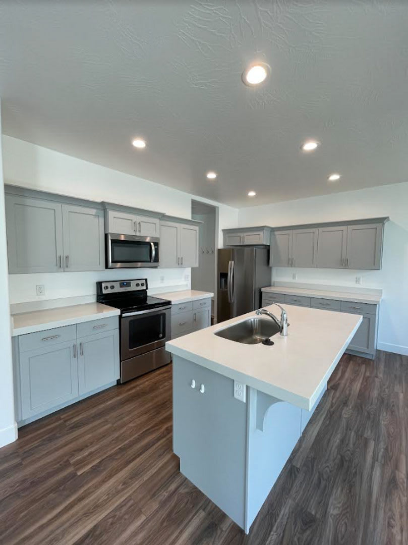 Beautiful 4 bedroom 2.5 bathroom available in Eagle Mountain – photo 3
