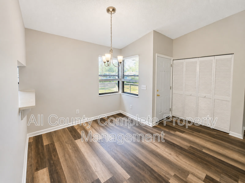 8322 Derbyshire Pl – photo 5
