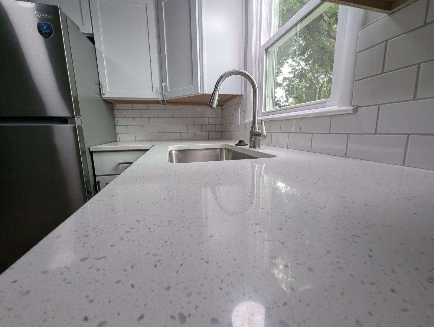 Remodeled 2-Bedroom and 1 Bathroom & Off-Street Parking – photo 5