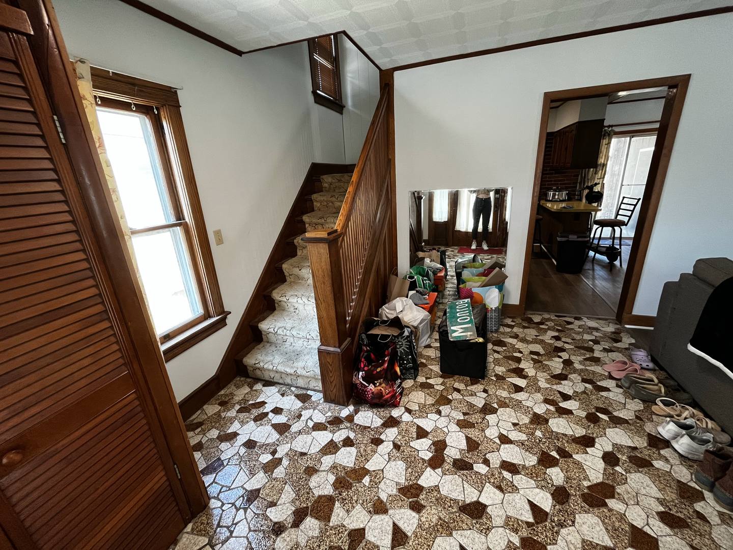 Must-See 4 BR/1.5 BA off-campus home – photo 2