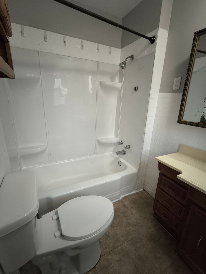 2 Bedroom Home with Basement & Garage – photo 5