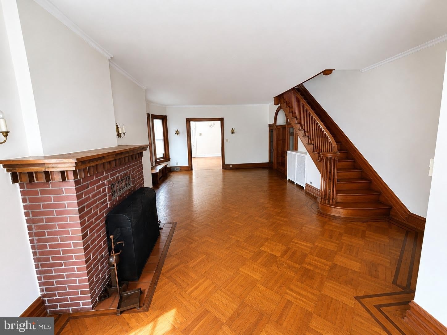 834 CENTRE Avenue – photo 2
