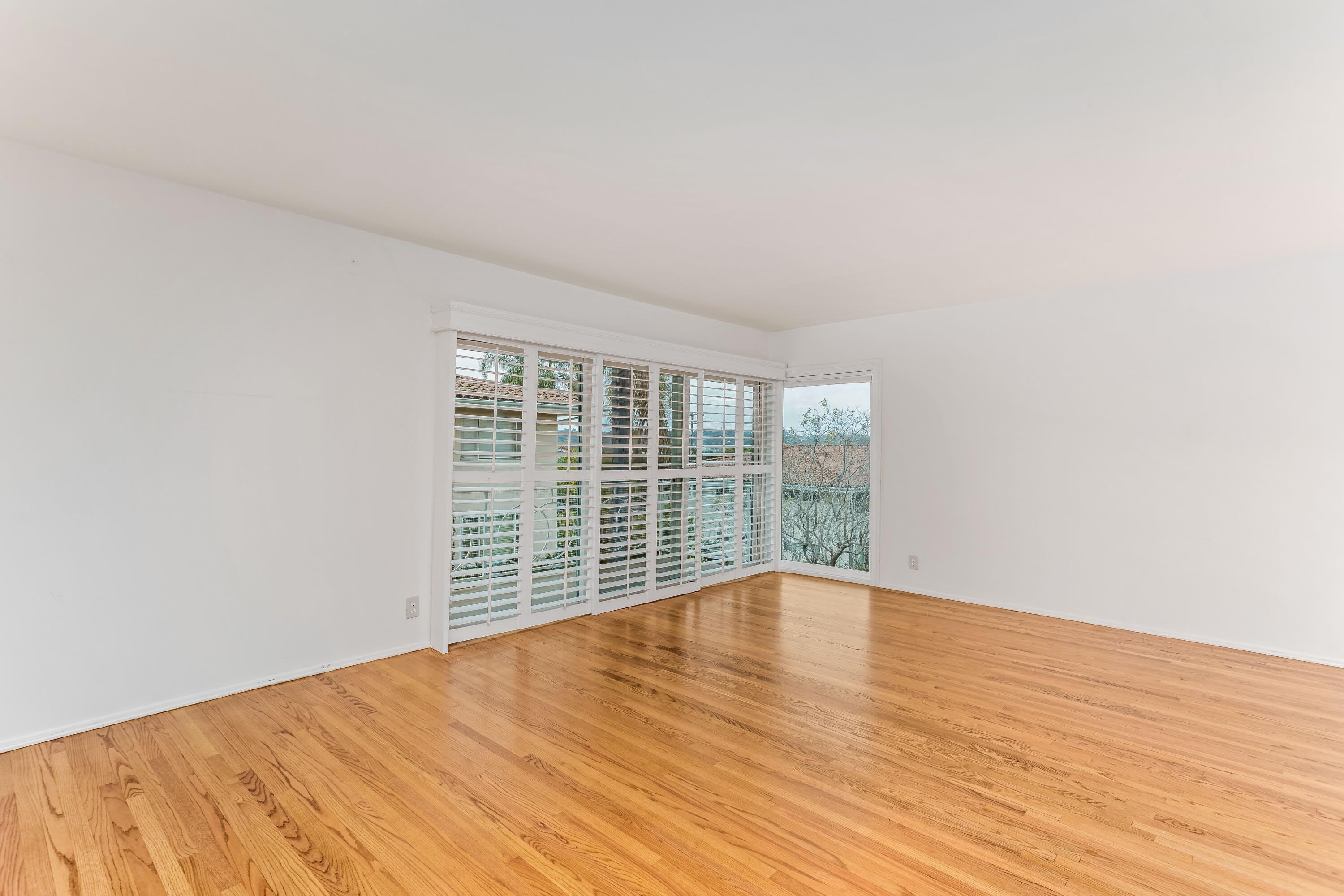 12 W Constance Avenue – photo 4