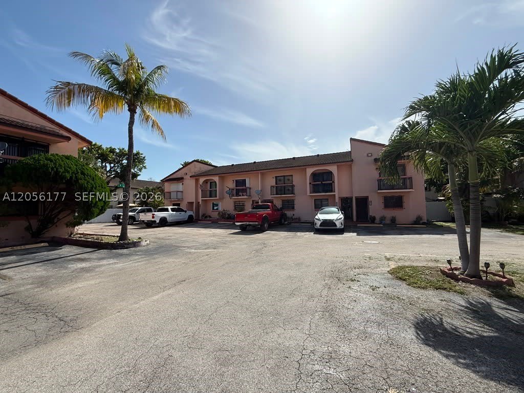 2560 W 53rd St – photo 2