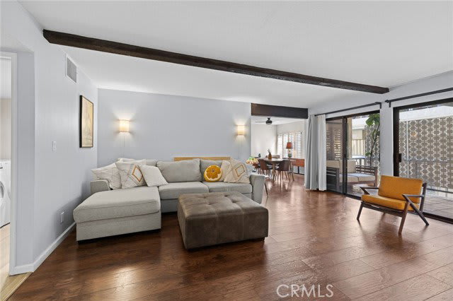 212 North Valley Street – photo 1