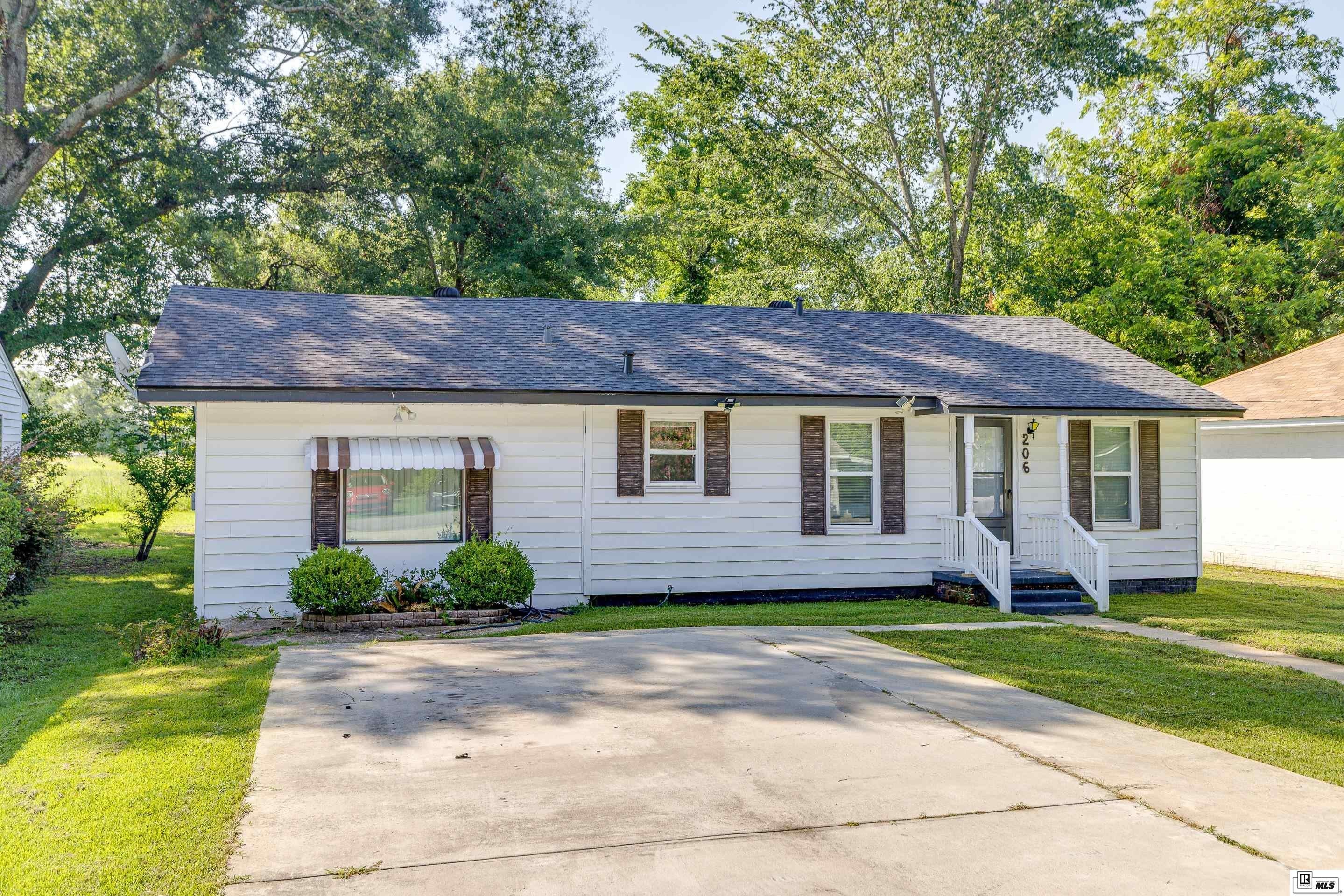 206 FRANCES AVENUE – photo 2