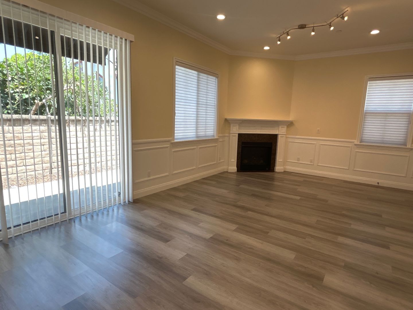 Beautiful 4-bedroom PUD townhouse in Temple City – photo 4