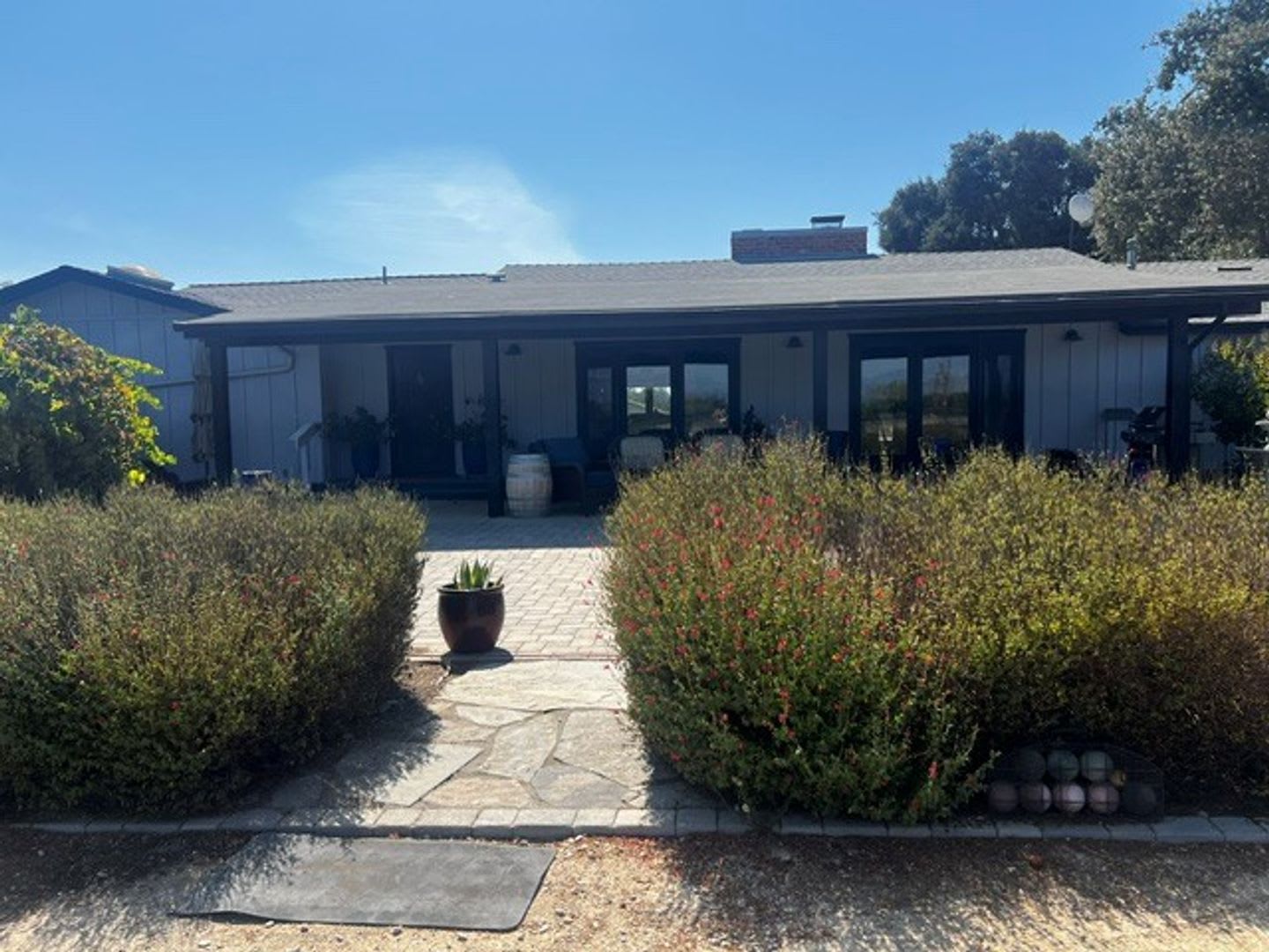Ranch Living Meets Sophisticated Comfort – photo 2
