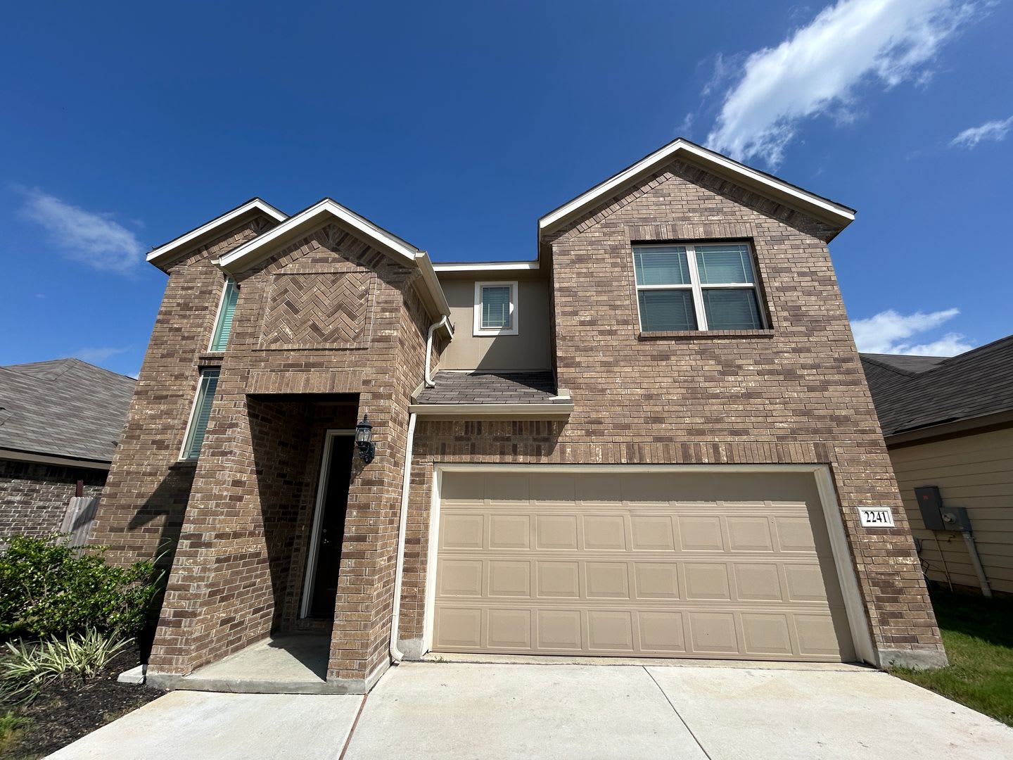 4/2.5/2 with Large Game Room / Near Gruene/ Fridge Included / Covered Back Patio / CISD – photo 3